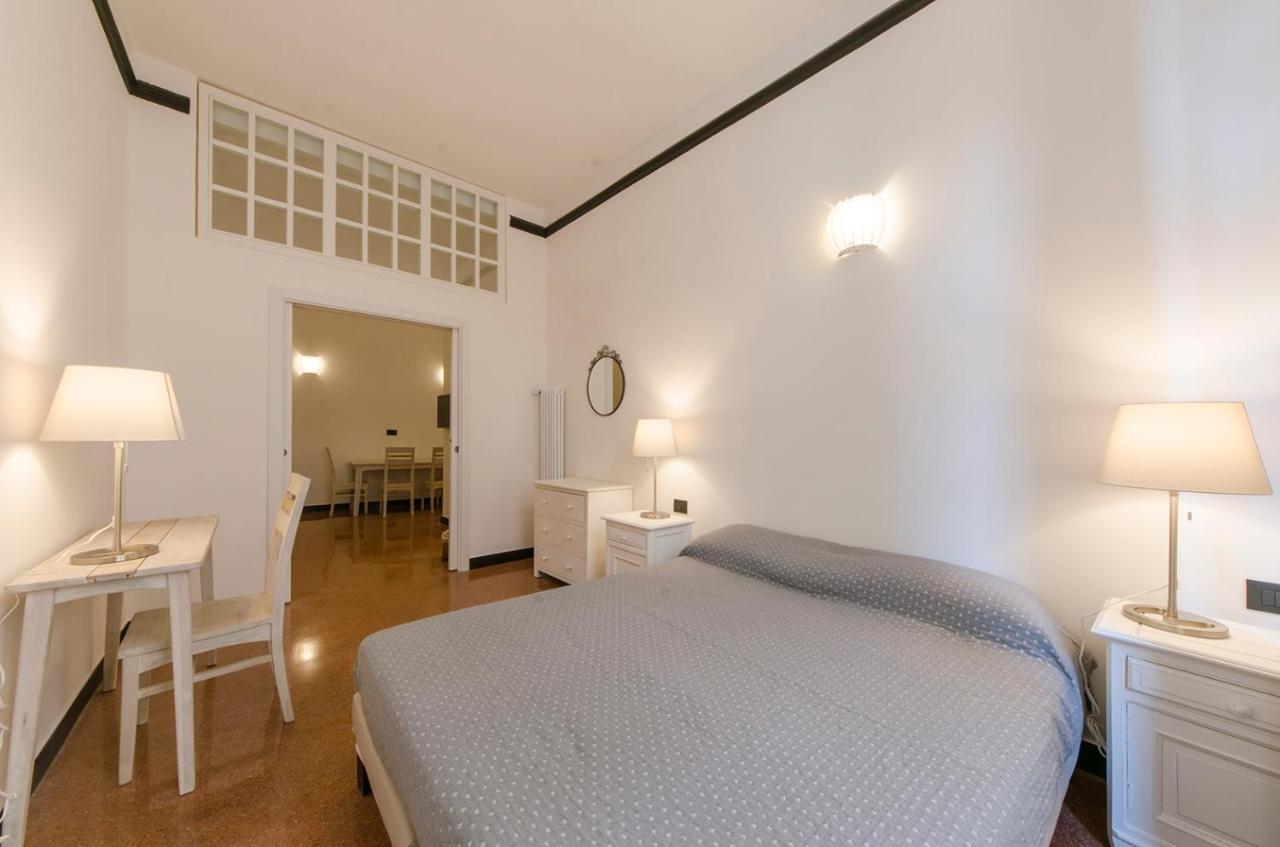 Apartamento Aquarium 1'Minute! Free Wifi & Netflix "Casa Ripamaris Agnello" - Genova, Centro Storico By Tilo Exterior foto